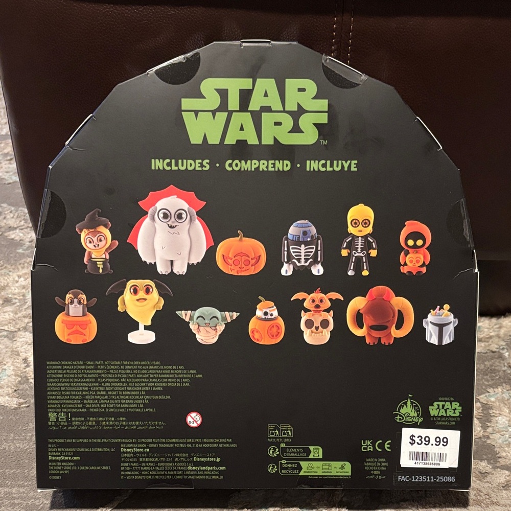 Disney Store Official Star Wars Halloween Countdown Calendar